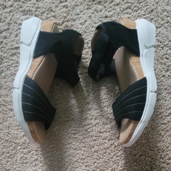 Dr. Scholl’s Hey Girl Sandal size 9 - Picture 2 of 10